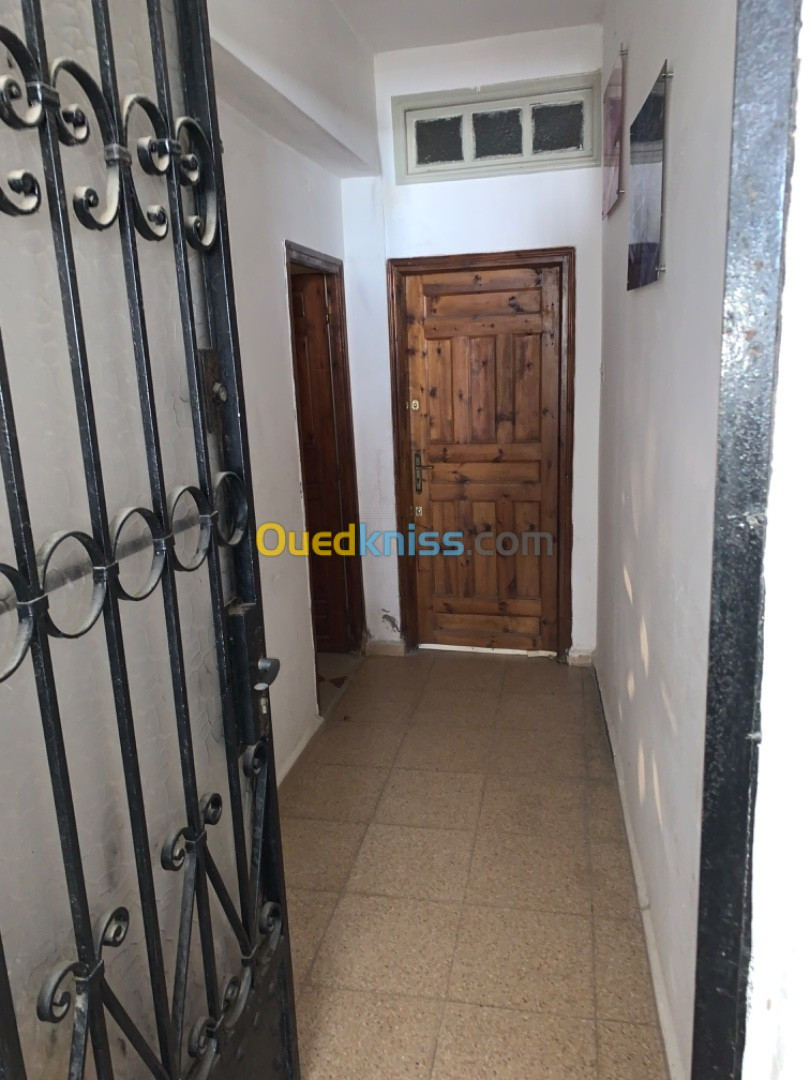 Location Appartement F2 Alger Dely brahim