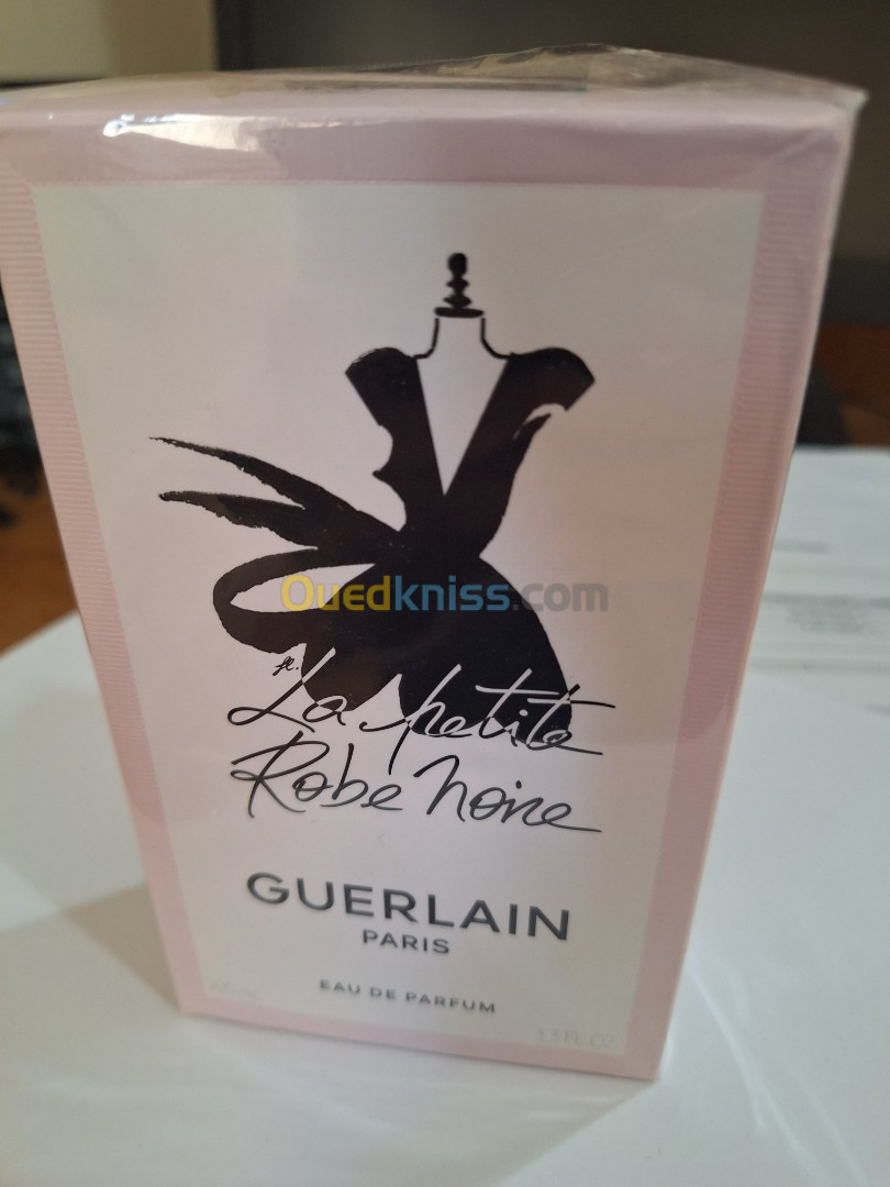 Parfum la petite robe noir guerlain 