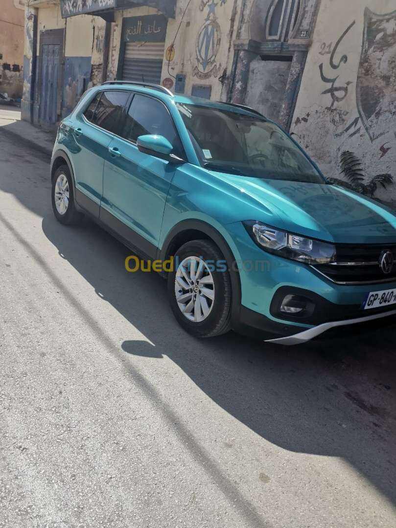 Volkswagen Touran Cross 2021 