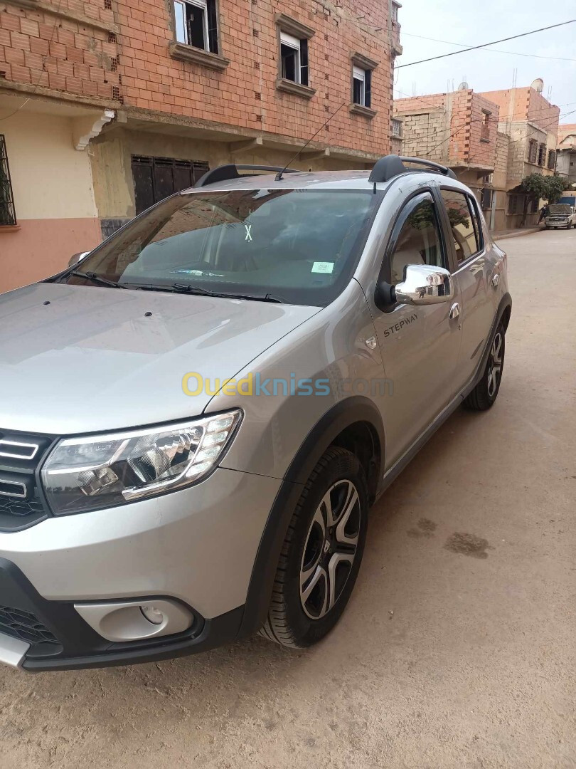 Dacia Stepway 2023 Sandiro