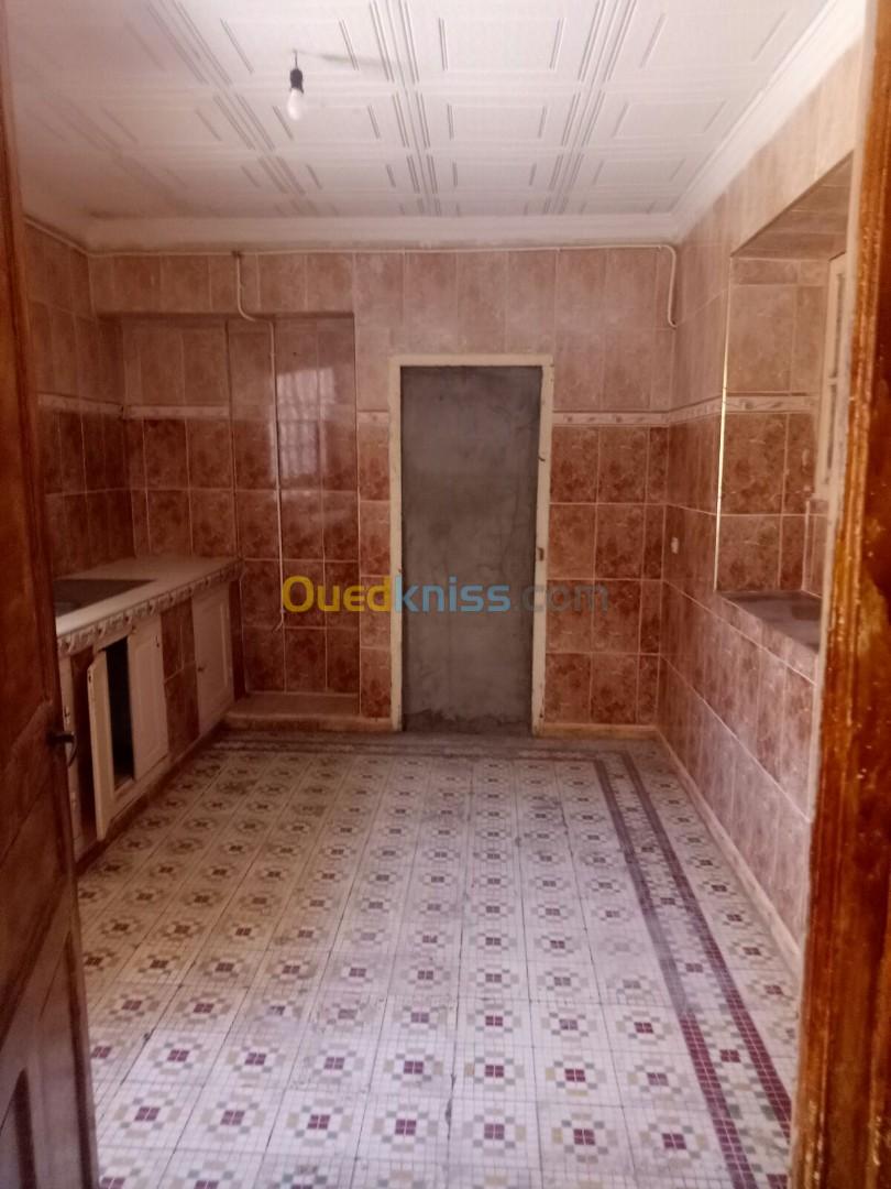 Vente Niveau De Villa F04 Tiaret Mahdia