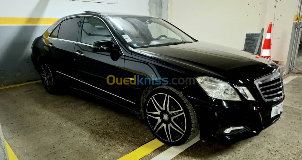 Mercedes Classe E 2011 AVANTGARDE Pack AMG