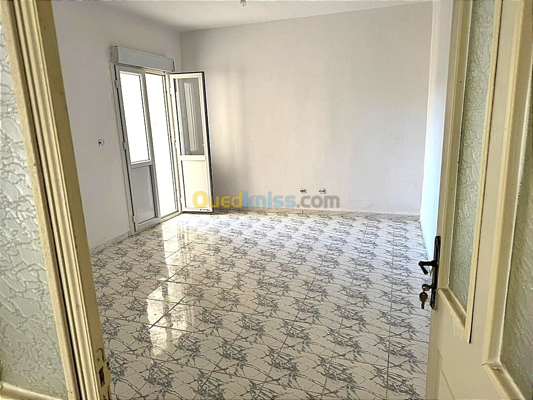 Location Appartement F3 Alger Souidania