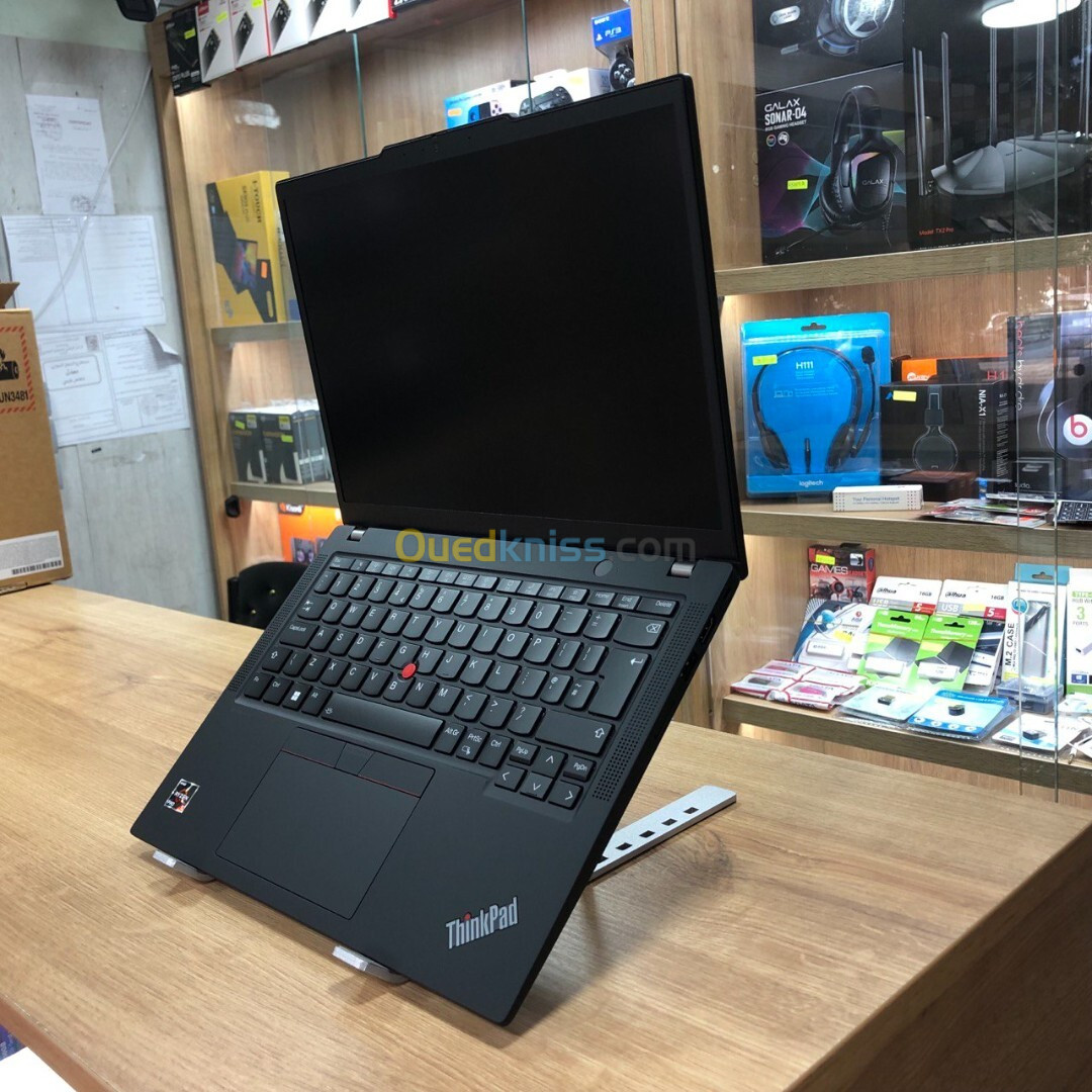 LENOVO THINKPAD X13 RYZEN 5 7540U 16GB 512SSD 13.3" NEUF SOUS EMBALLAGE 