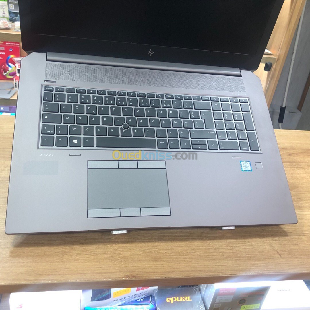 HP ZBOOK I7 8TH 32GB 512SD QUADRO P4200 8GB 17" 