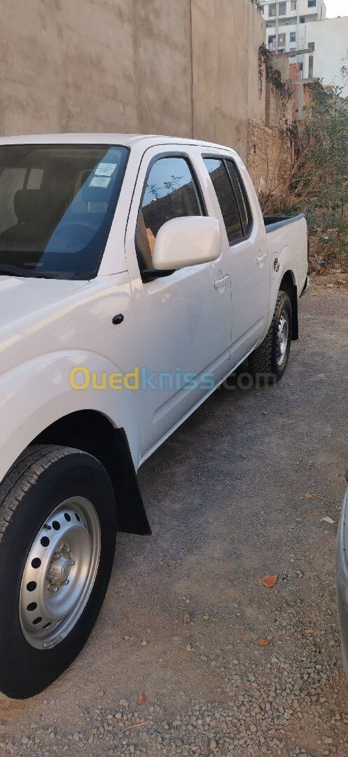 Nissan Navara 2015 Double Cabine 