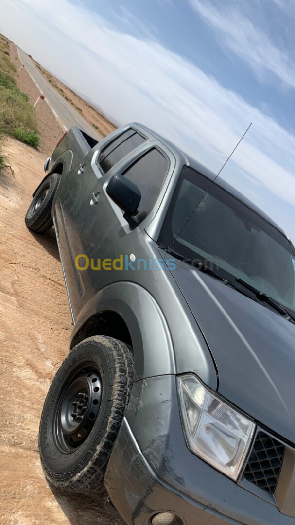 Nissan Navara 2011 Elegance 4x4