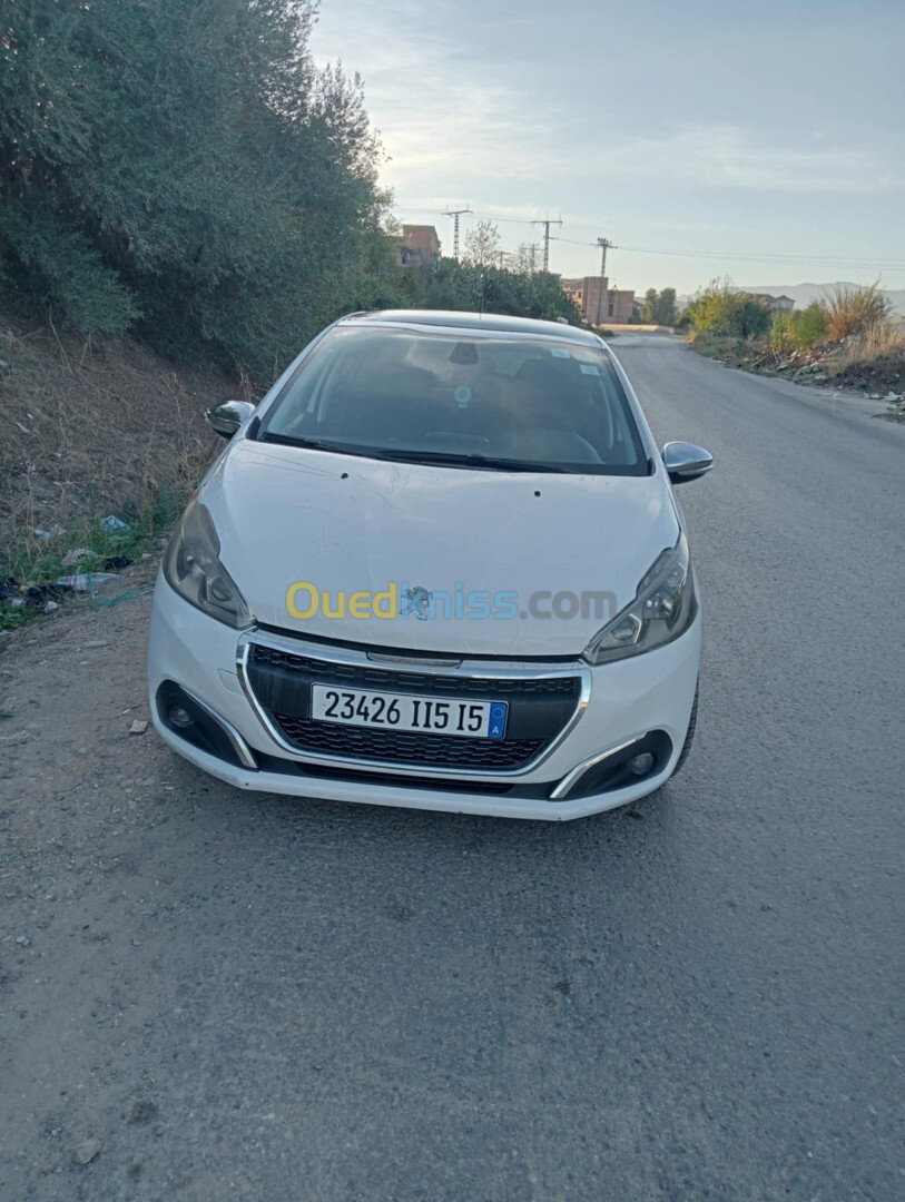 Peugeot 208 2015 Allure