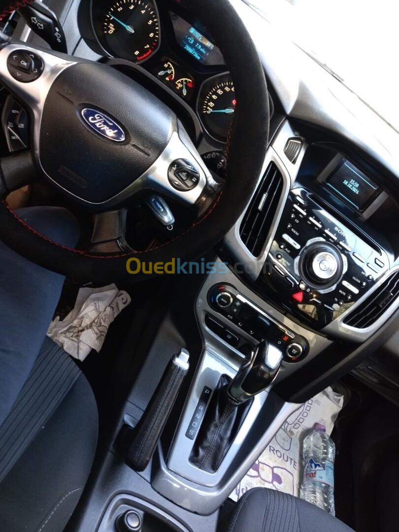 Ford Focus 5 portes 2013 Titanium