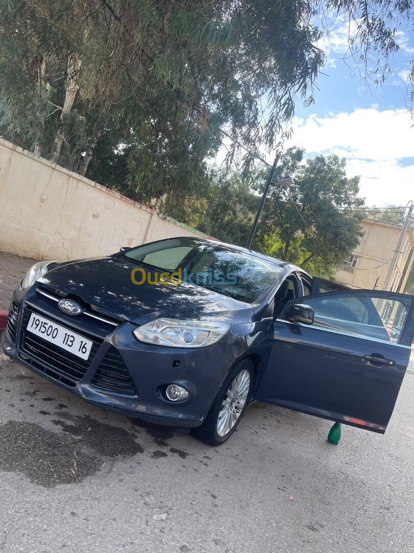 Ford Focus 5 portes 2013 Titanium