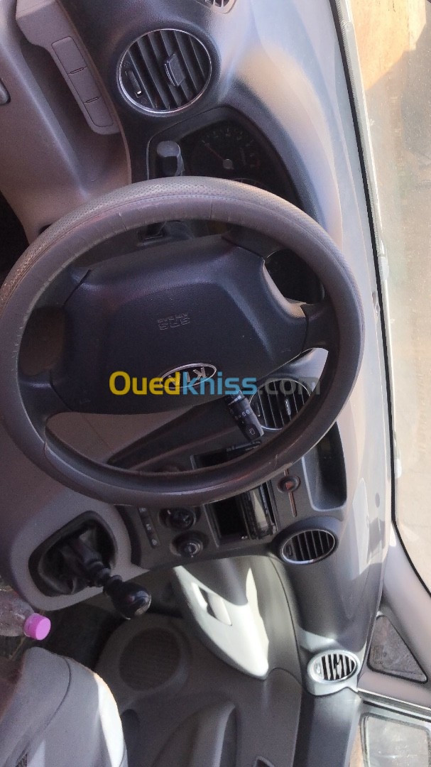 Kia Carens 2011 