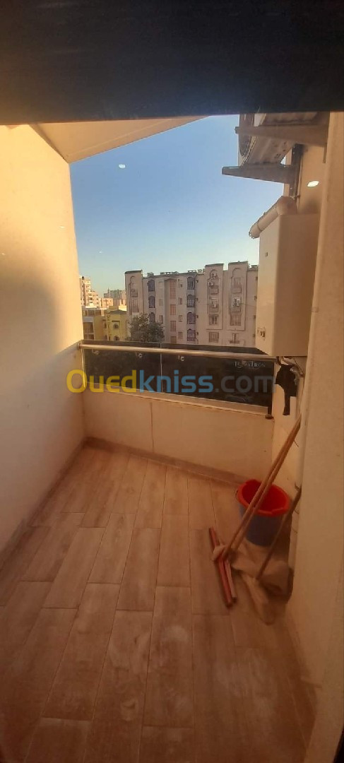 Location Appartement F4 Oran Oran