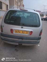 سيارات-renault-espace-2002-مصطفى-بن-إبراهيم-سيدي-بلعباس-الجزائر