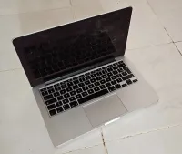 MacBook Pro 12,1
