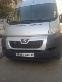 voitures-peugeot-boxer-2013-tlemcen-algerie