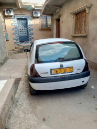 voitures-renault-clio-2-2001-chlef-algerie