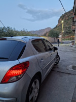 voitures-peugeot-207-2010-allure-akbou-bejaia-algerie