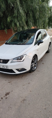 voitures-seat-ibiza-2015-black-line-bir-el-djir-oran-algerie