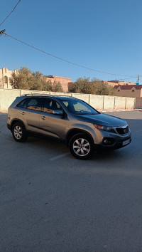 voitures-kia-sorento-2010-ichmoul-batna-algerie