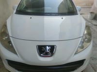 voitures-peugeot-207-2012-souk-ahras-algerie