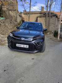 voitures-toyota-urban-cruiser-2023-arris-batna-algerie