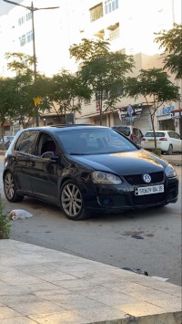 سيارات-volkswagen-golf-5-2004-carat-قسنطينة-الجزائر