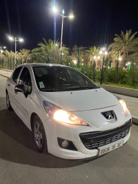 voitures-peugeot-207-2013-allure-biskra-algerie