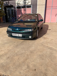 voitures-renault-laguna-1-1996-maghnia-tlemcen-algerie