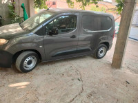 commerciale-fiat-doblo-2024-algerie