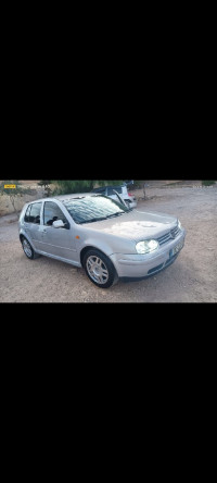 voitures-volkswagen-golf-4-2001-bou-saada-msila-algerie