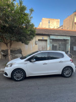 voitures-peugeot-208-2015-allure-taher-jijel-algerie