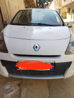 voitures-renault-clio-3-2012-night-and-day-djelfa-algerie