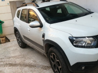 voitures-dacia-duster-2022-facelift-laureate-bordj-el-kiffan-alger-algerie