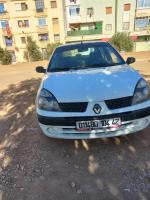 voitures-reunaut-clio-2004-clasique-sidi-ghiles-tipaza-algerie