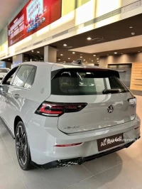 Volkswagen Golf 8 2025 Black edition