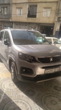 voitures-peugeot-partner-2022-nouveau-ain-naadja-alger-algerie