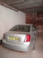 voitures-chevrolet-optra-5-portes-2012-algerie