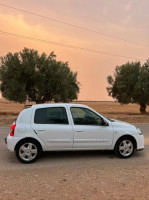 voitures-renault-clio-campus-2015-mongol-lamtar-sidi-bel-abbes-algerie