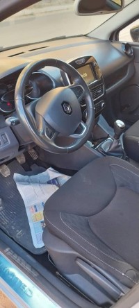 سيارات-renault-clio-4-2019-limited-2-بئر-الجير-وهران-الجزائر