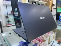LAPTOP ASUS B1402CVA NK1060 I7 1355U 16GO SSD 512 GB 140 FHD avec sacoche et souris 