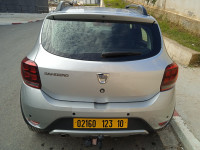 voitures-dacia-sandero-2023-bouira-algerie