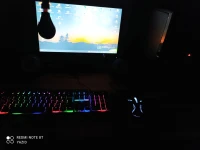 Pc central 8 la ram brosisor Intel core i3 8 générations SSD 120gb discdur 500gb  