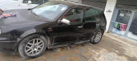 voitures-volkswagen-golf-4-2001-batna-algerie