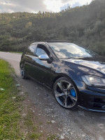 moyenne-berline-volkswagen-golf-7-2014-r-adekar-bejaia-algerie