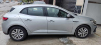 moyenne-berline-renault-megane-4-2022-busness-souk-ahras-algerie