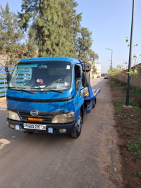 camion-hino-611-300-2010-beni-mered-blida-algerie