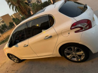 voitures-peugeot-208-2014-allure-oued-rhiou-relizane-algerie