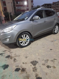 voitures-hyundai-tucson-2014-style-ben-freha-oran-algerie