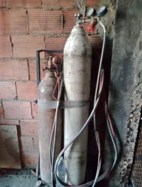 Bouteille gaz et oxygène 