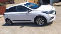 moyenne-berline-hyundai-i20-2019-annaba-algerie